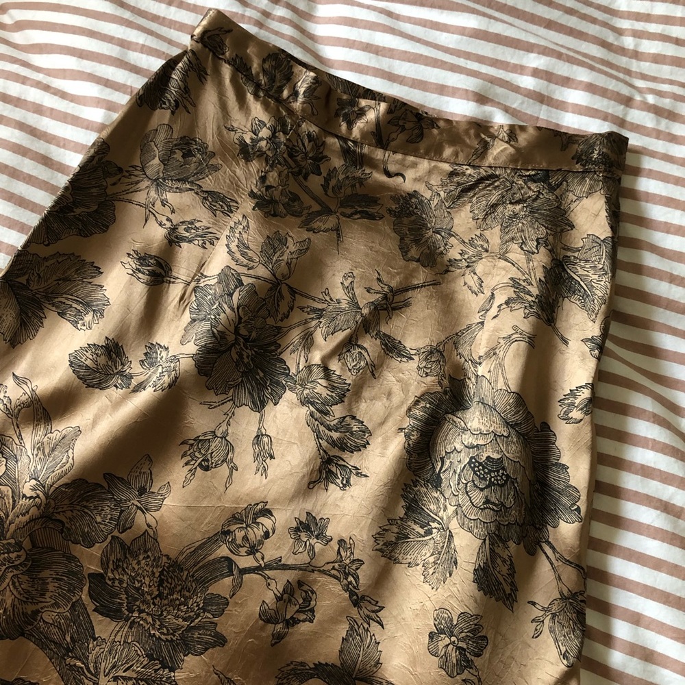 VINTAGE silk pencil skirt